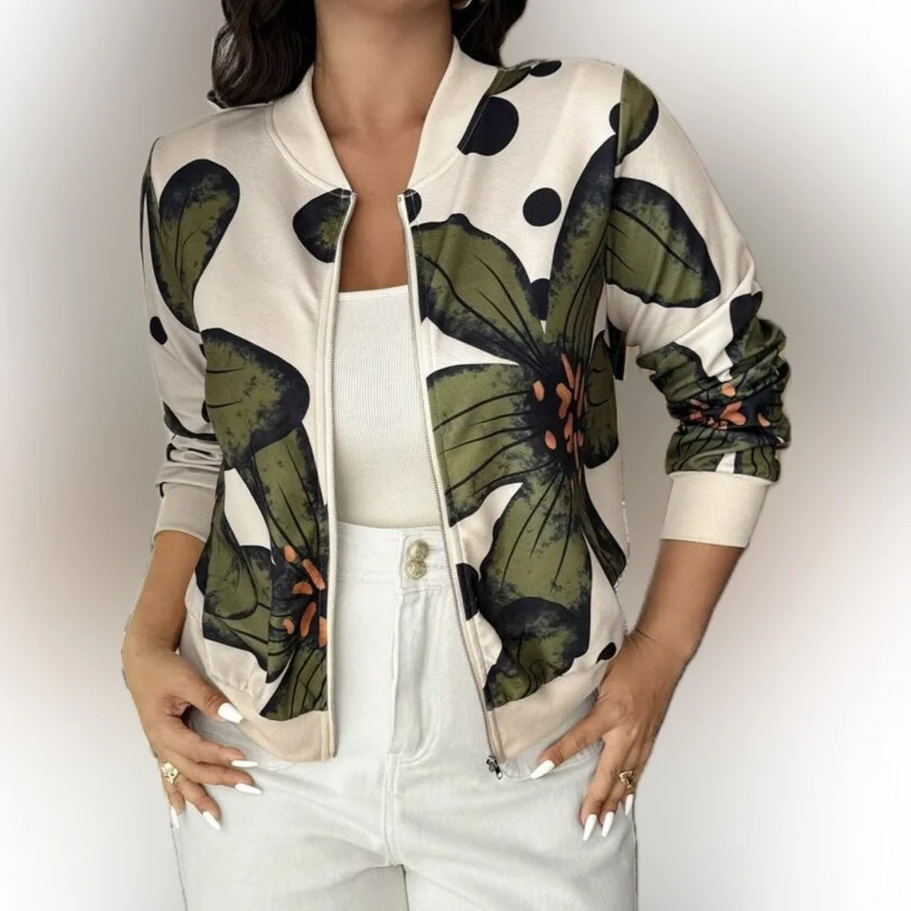 🌻 PLUS Floral Jacket 🌻 - Picture 3 of 7